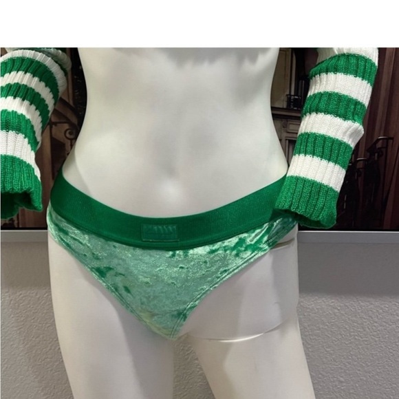 PINK Victoria's Secret Green Striped Holiday Lingerie Set - Picture 12 of 12